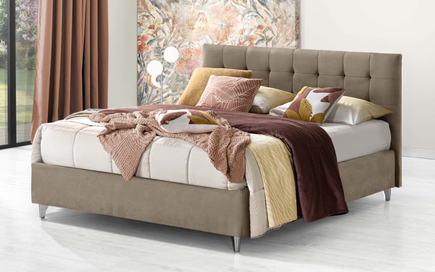 Letto matrimoniale Grace con contenitore e piedini in offerta da Mondo Convenienza