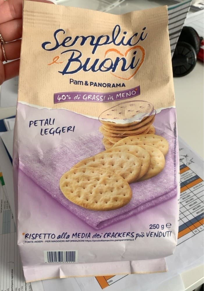 Petali leggeri, 250 g Semplici & Buoni – Panorama