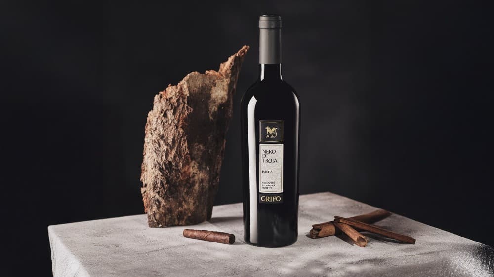 Nero di Troia, Primitivo, Negroamaro o Verdeca Puglia IGT, 75 cl Masseria Ciarmose – Il Gigante