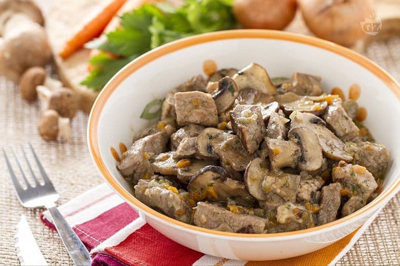 Bocconcini di vitello con funghi – Il Gigante