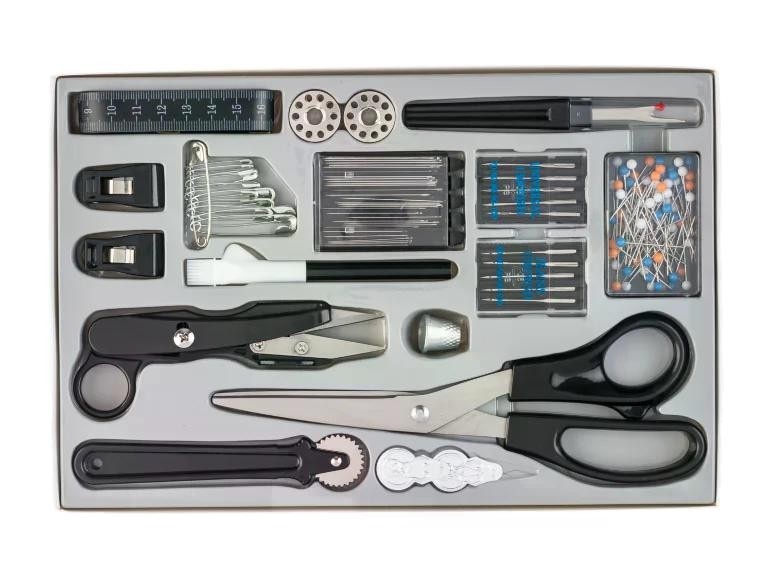 Crelando set filo da cucito o set per taglio e cucito 135 pezzi in offerta da Lidl