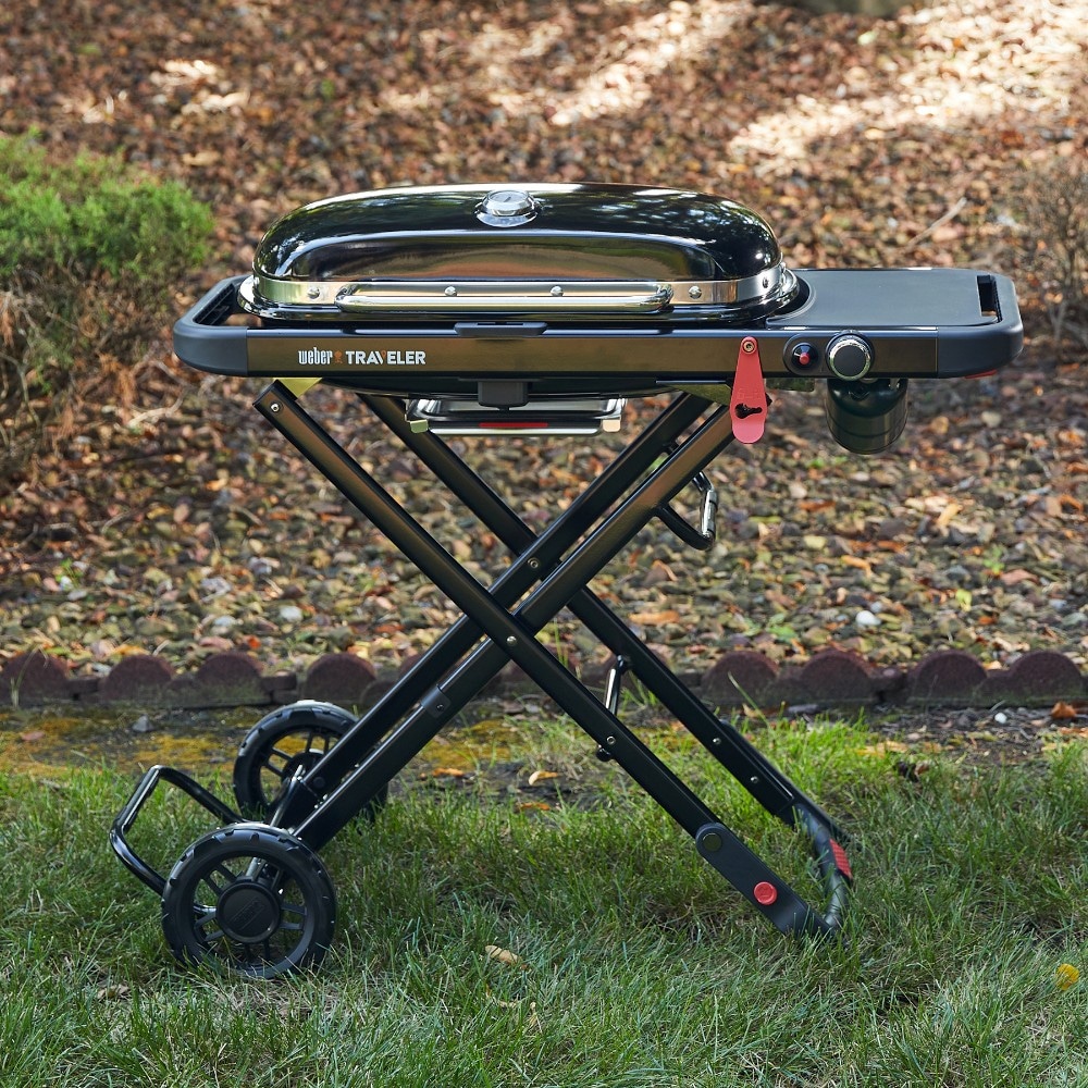Barbecue a gas Portatile Traveler 1501745 63 x 34 cm Weber in offerta da Comet