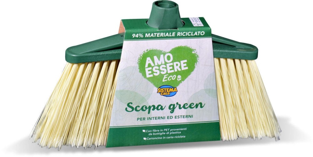 Scopa green per interni ed esterni AMO ESSERE in offerta da Eurospin