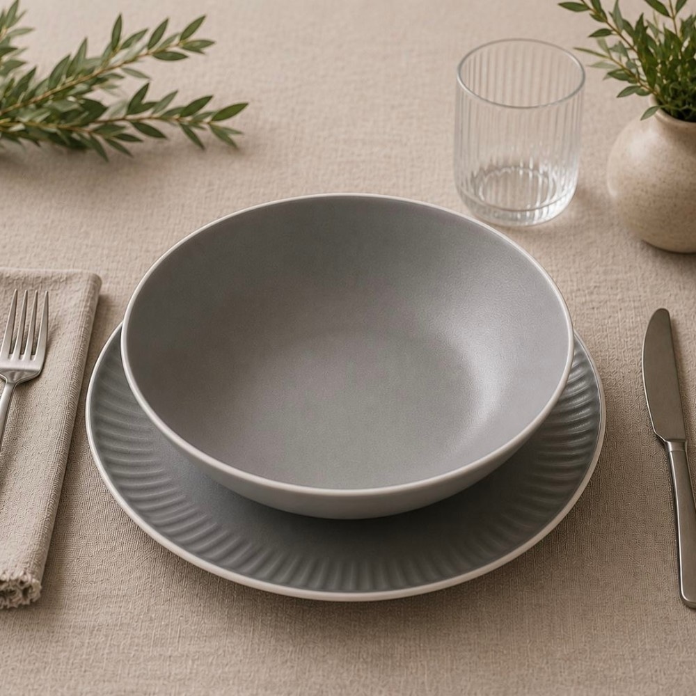 Servizio piatti in ceramica modello Delia 12 pezzi in offerta da Il Gigante