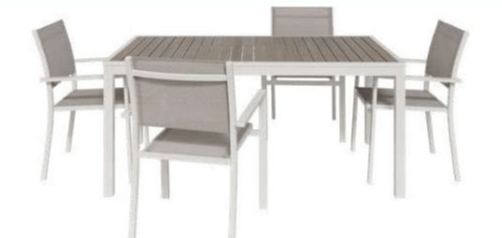Set Tavolo 4/6 posti con 4 Poltrone con braccioli in offerta da Iper La grande i