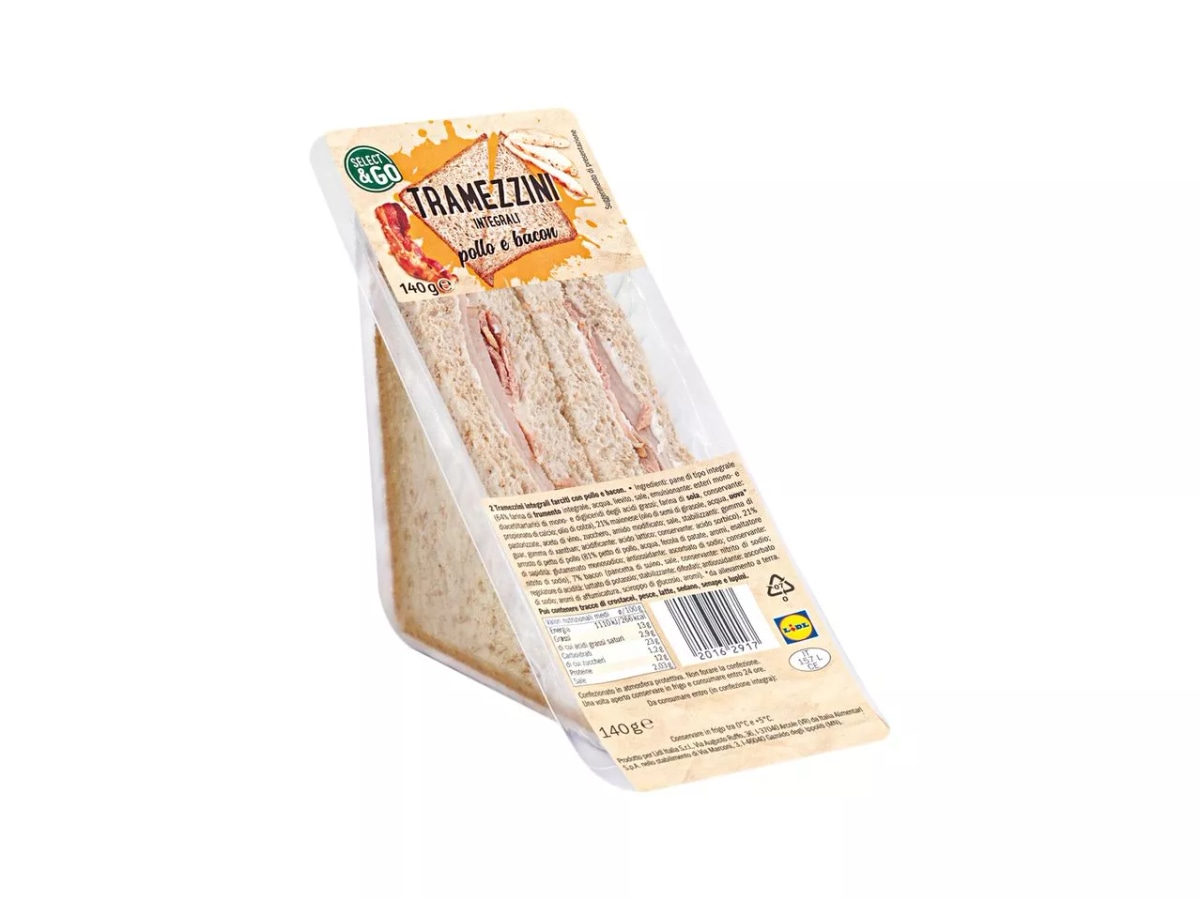 Tramezzino integrale con pollo e bacon 140 g confezione Select & Go in offerta da Lidl