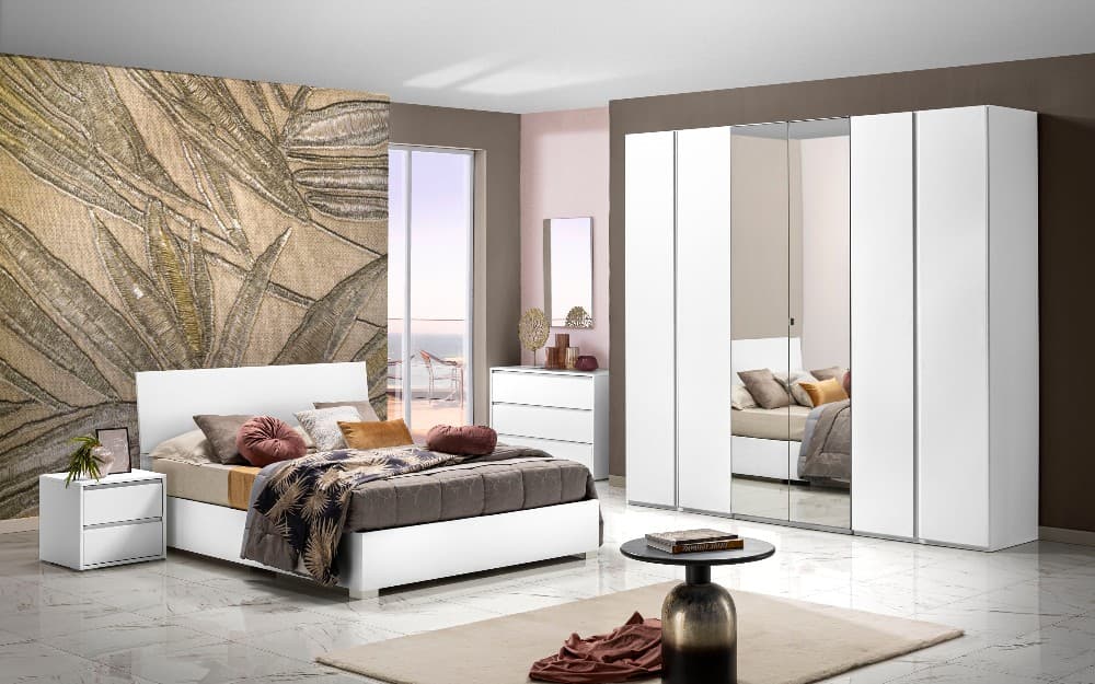 Camera 6 ante con letto contenitore ISCHIA in offerta da Mondo Convenienza
