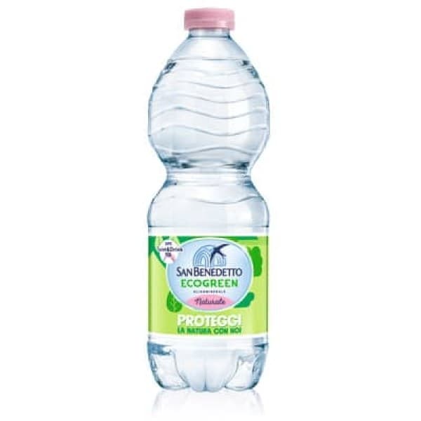 San Benedetto acqua naturale Ecogreen o frizzante 50 cl x24 in offerta da Iper La grande i