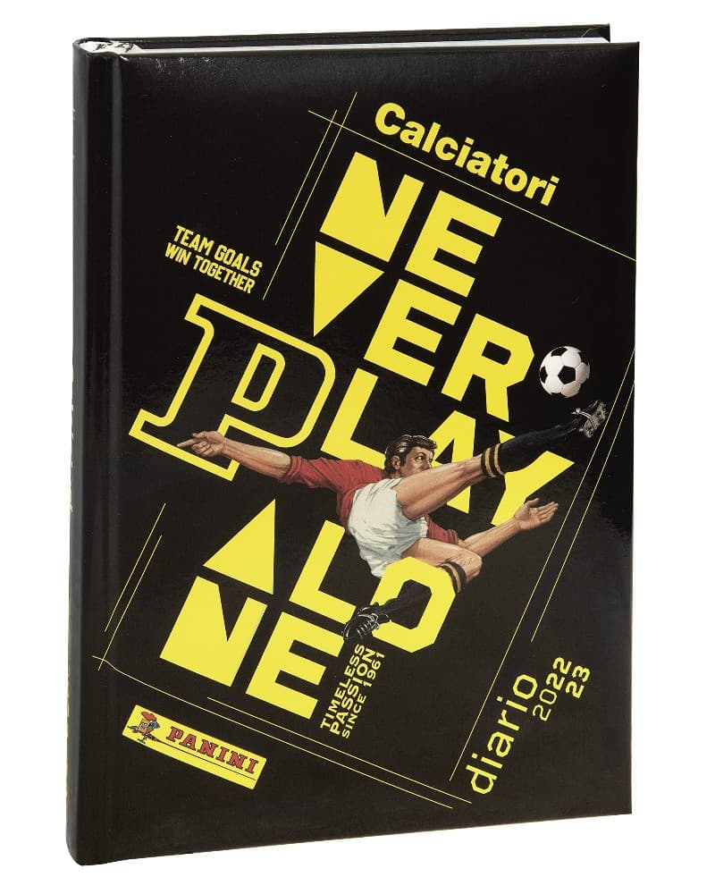 Diario calciatori o WWF 12 mesi 12 mesi PANINI in offerta da Iper La grande i
