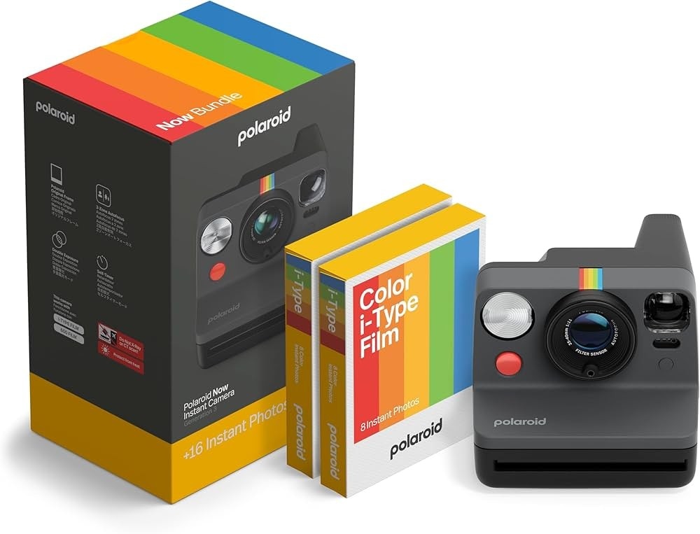 Polaroid Fotocamera istantanea Now Gen 3 in offerta da Comet