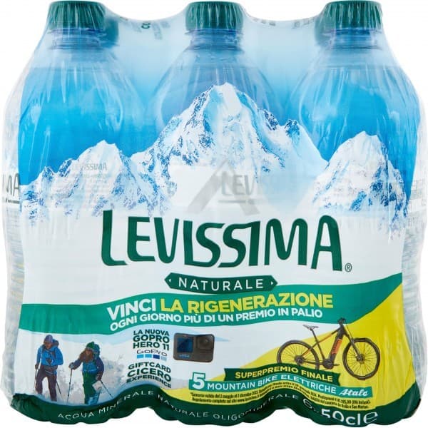 Acqua minerale naturale o frizzante Levissima 1,5 l x6 in offerta da Iper La grande i