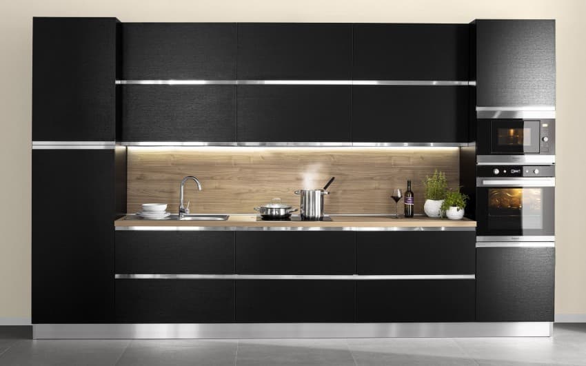 Zenit Line cucina componibile anta effetto metallizzato – Mondo Convenienza