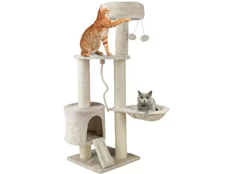 Zoofari tiragraffi a torre per gatti in offerta da Lidl