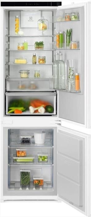 Frigo combinato TwinTech Total No Frost ENA7CD18S 186 lt (frigo) / 62 lt (congelatore) in offerta da Expert