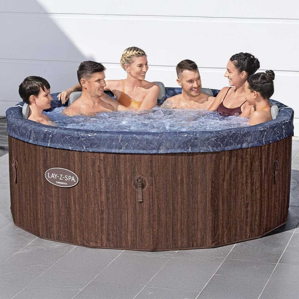 Lay-Z-Spa Toronto 7 posti - Offerta nel negozio Iper La grande i