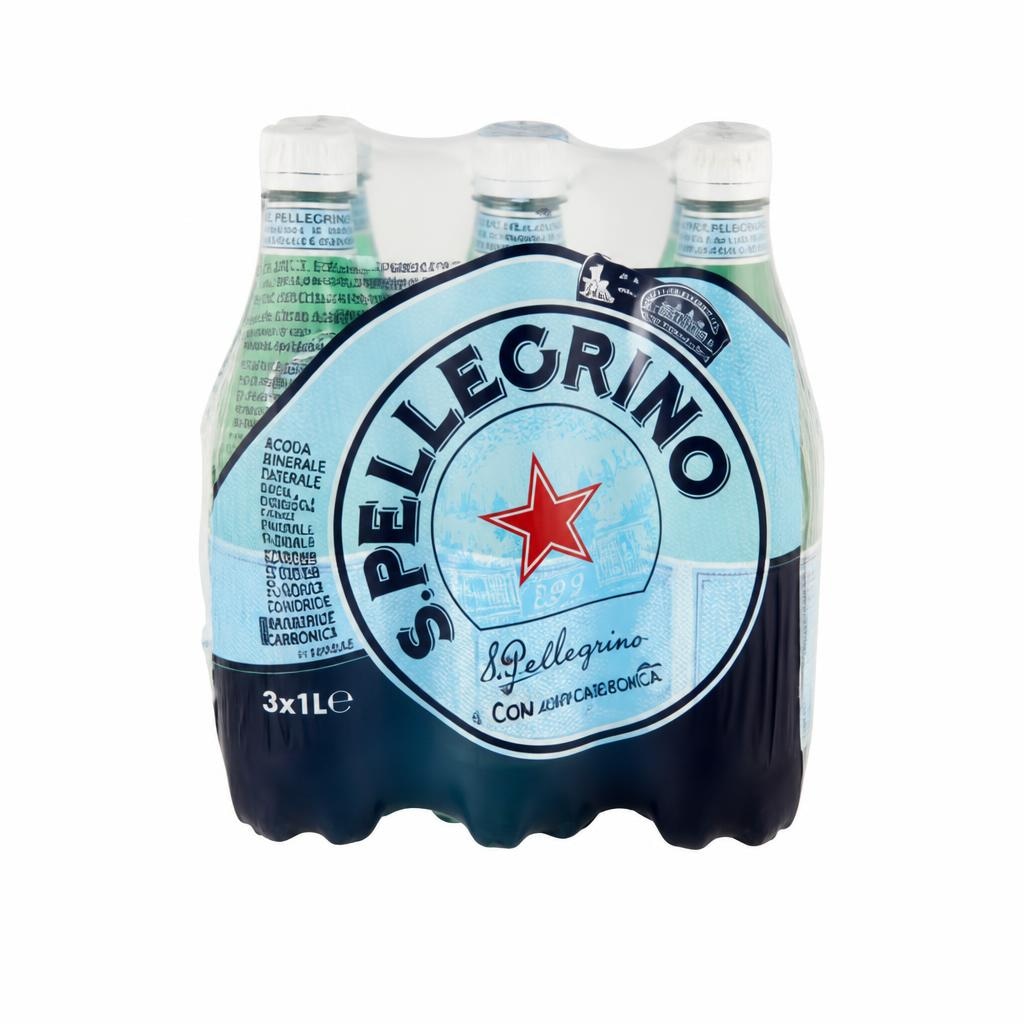 Acqua gasata S. Pellegrino 3 L in offerta da Bennet